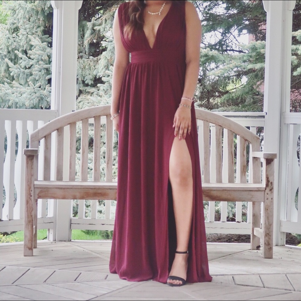 Lulus Deep V Dress